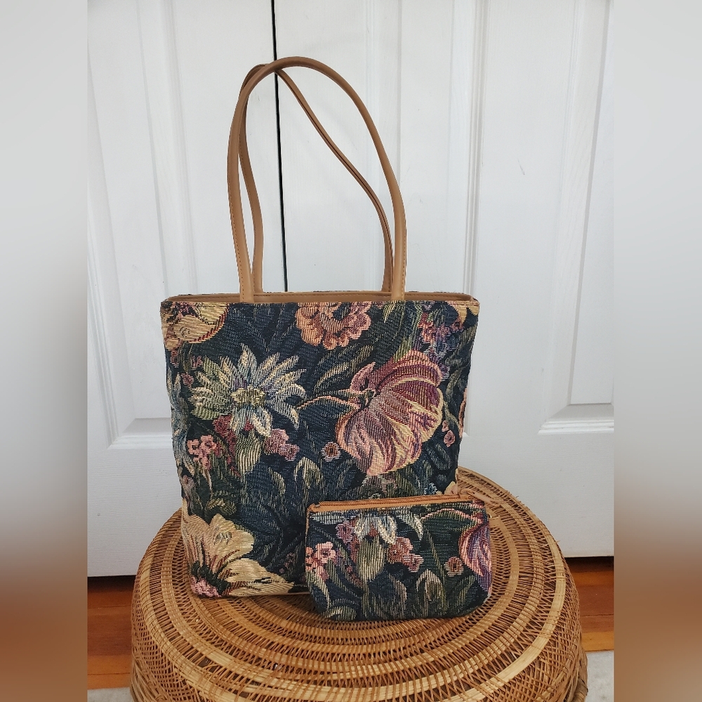 Bueno Vintage Floral Tapestry Tote Bag with Matching Coin Purse